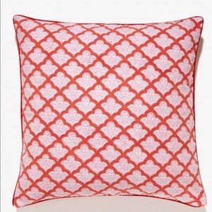 Roller Rabbit Jemina Pillow